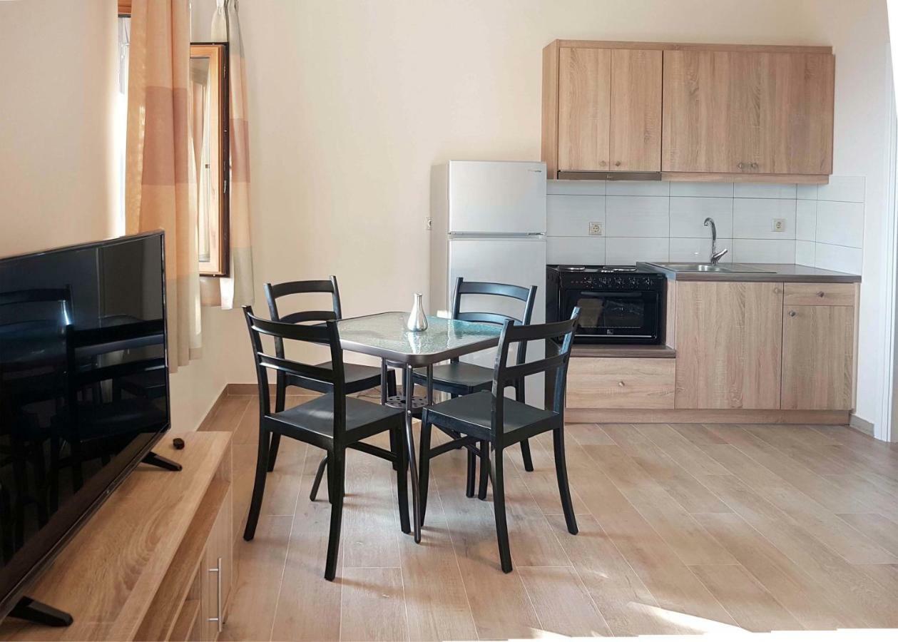 קלמאטה Olive Stonehouses מראה חיצוני תמונה